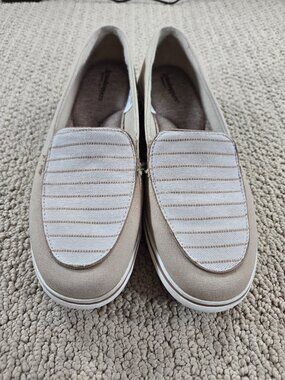 Grasshoppers Keds Womens Beige Tan Slip On  Loafer Shoe Size 8